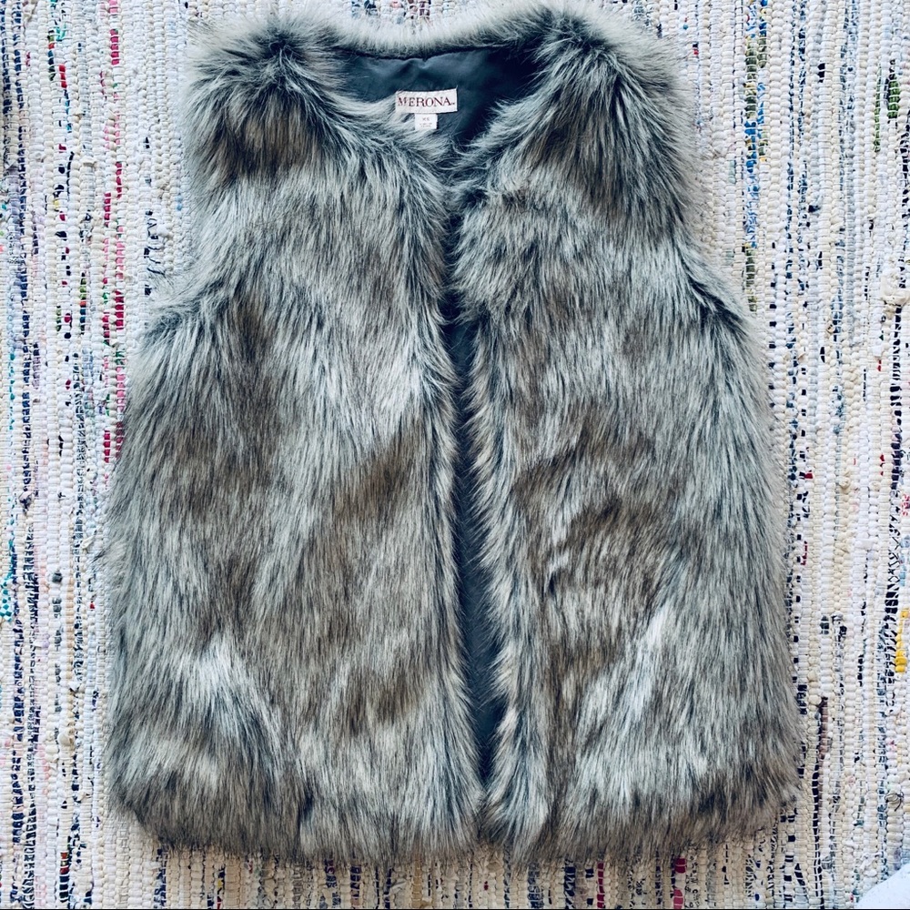 Faux fur gray vest